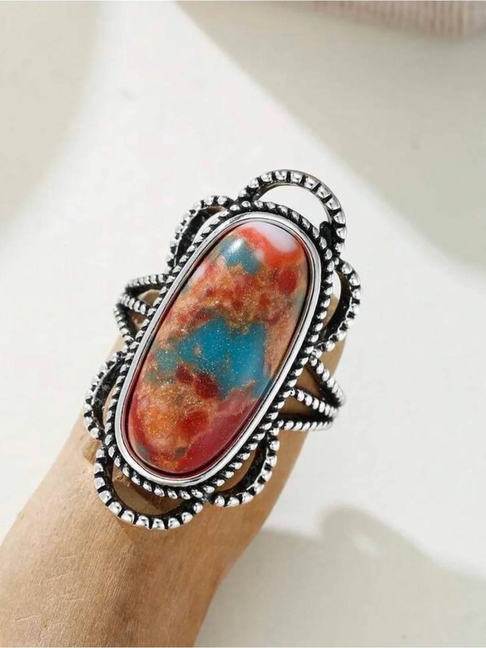 N/A eye catching